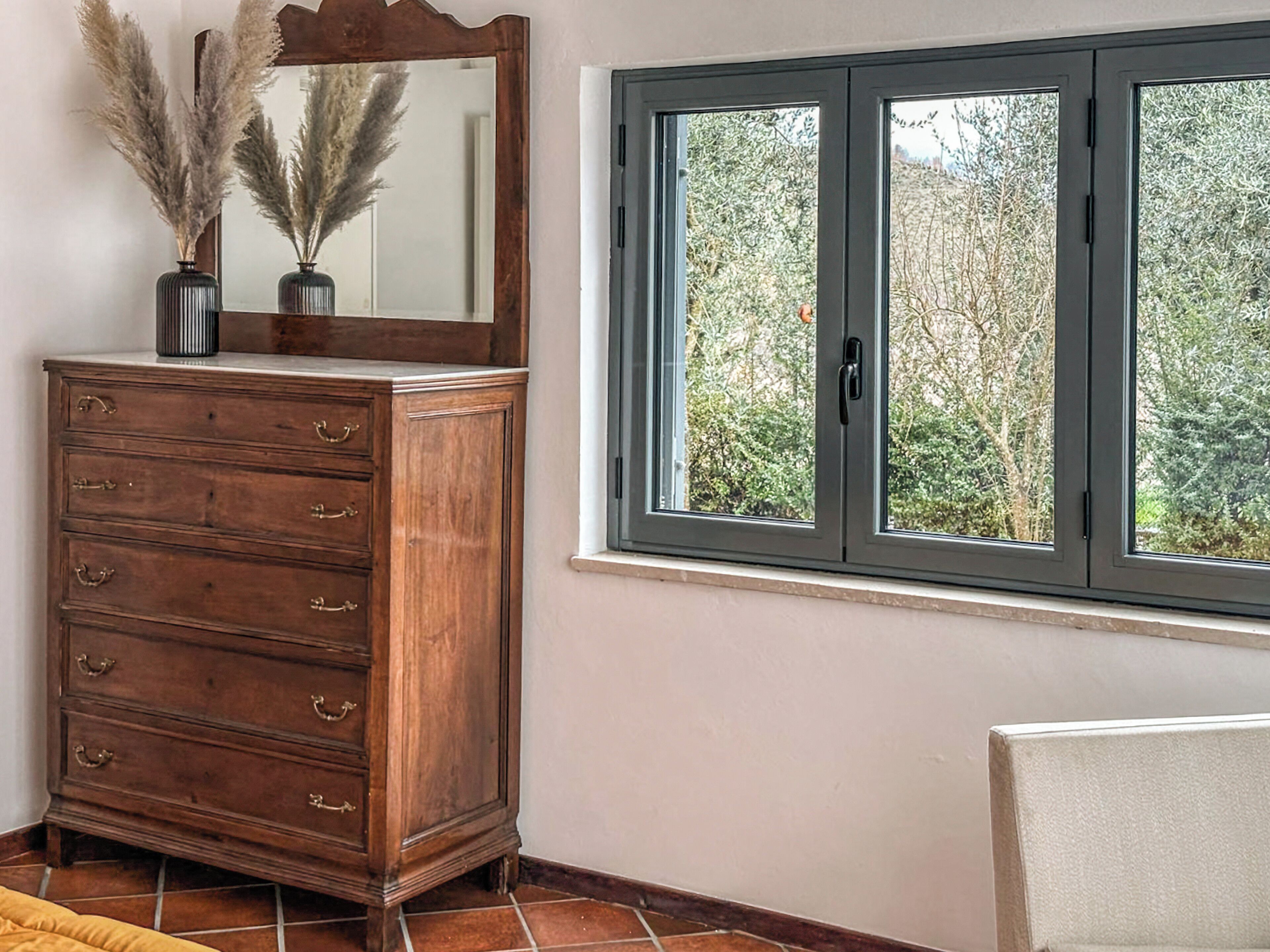 Apartment, Balkon, Gartenblick | Wohnbereich | Flachbildfernseher