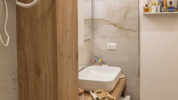 House, 2 Bedrooms, Private Pool | Bilik Mandi | Pancuran mandi, pengering rambut, bidet, tuala disediakan