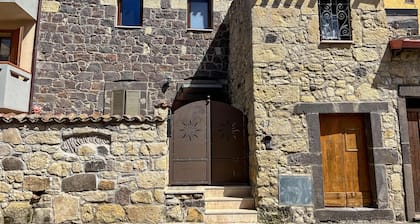Favisi Rooms
