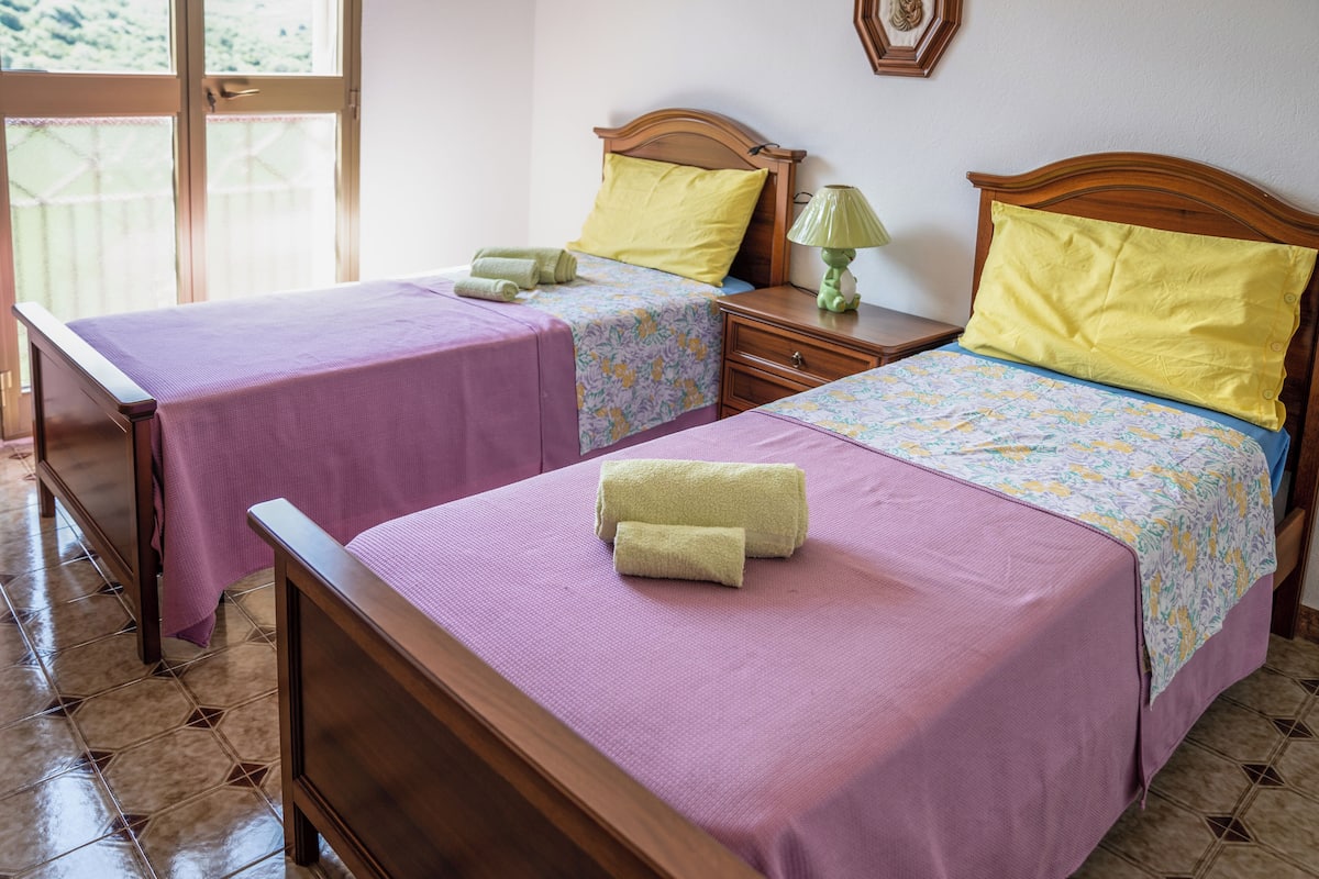2 bedrooms, free WiFi, bed sheets