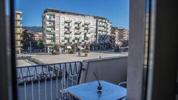 Apartment, 2 Bedrooms, Balcony | City view