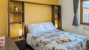 Iron/ironing board, free WiFi