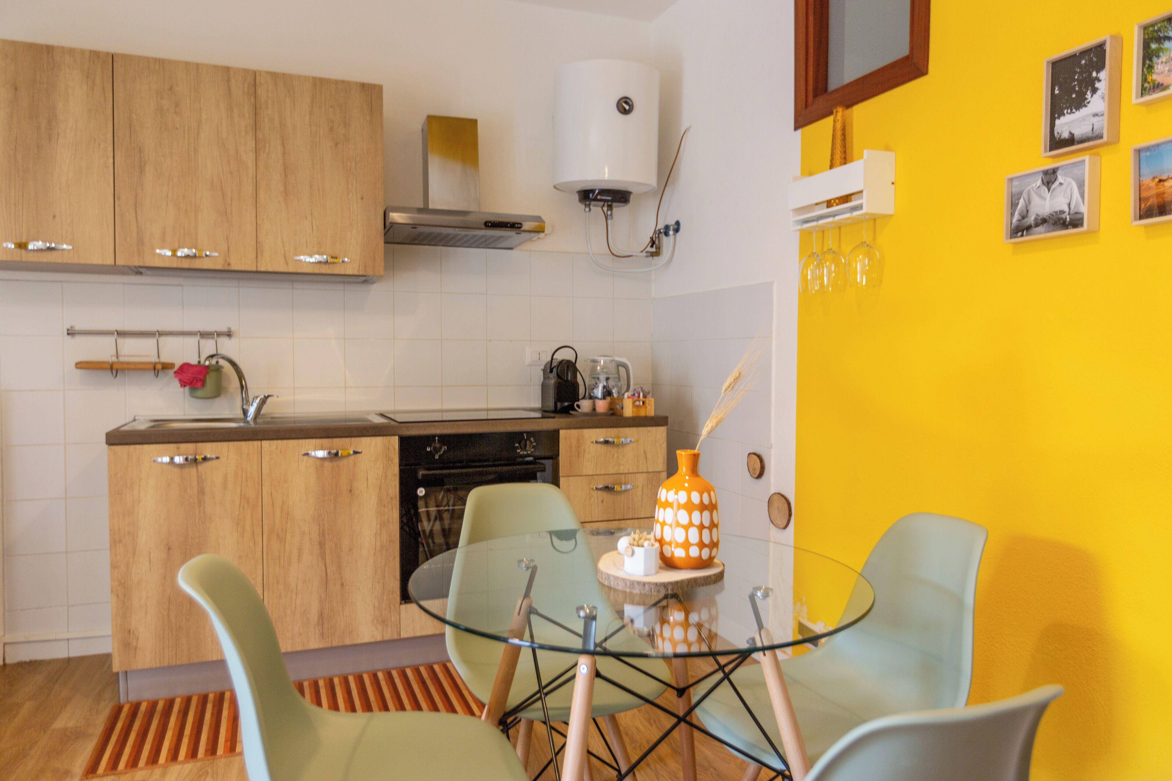 Apartment, 1 Bedroom, Kitchen | Living area