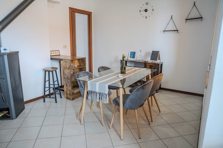 Apartment, 1 Bedroom, Non Smoking (Luna) | Living area | Flat-screen TV