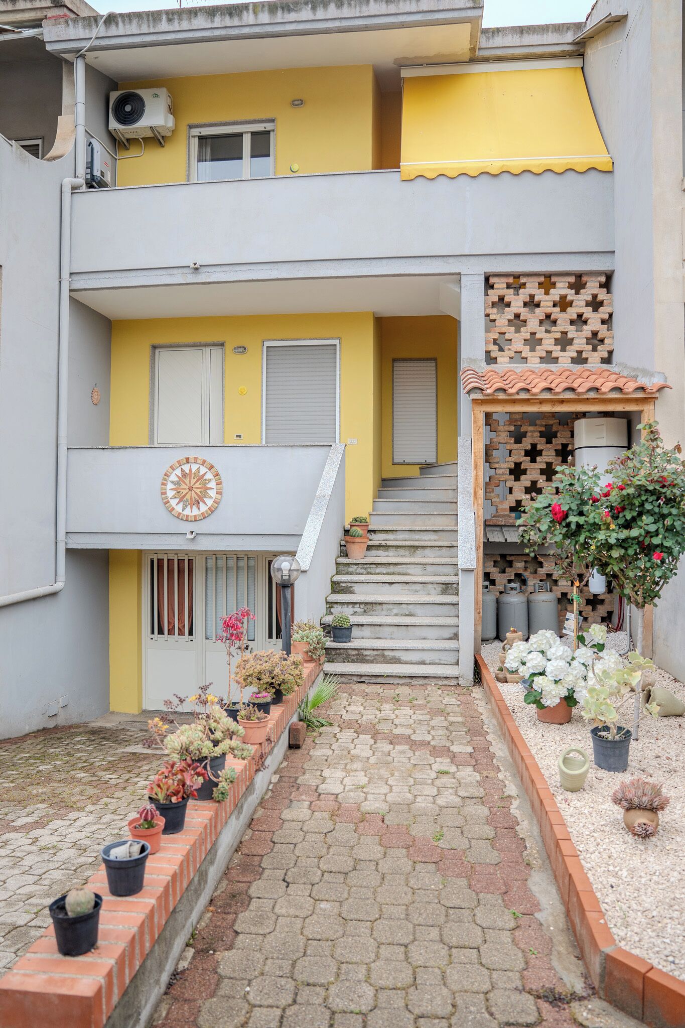 Facciata della struttura