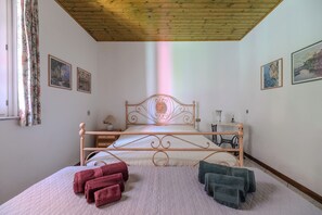 Villa, 2 Schlafzimmer, Balkon, Meerblick | 2 Schlafzimmer, Schreibtisch, Bügeleisen/Bügelbrett