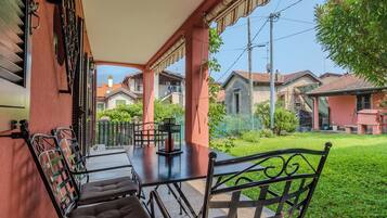 Villa, 2 camere da letto, balcone, vista mare | Terrazza/patio