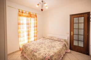 Apartamento, 2 habitaciones, balcón | 2 dormitorios, wifi gratis, ropa de cama