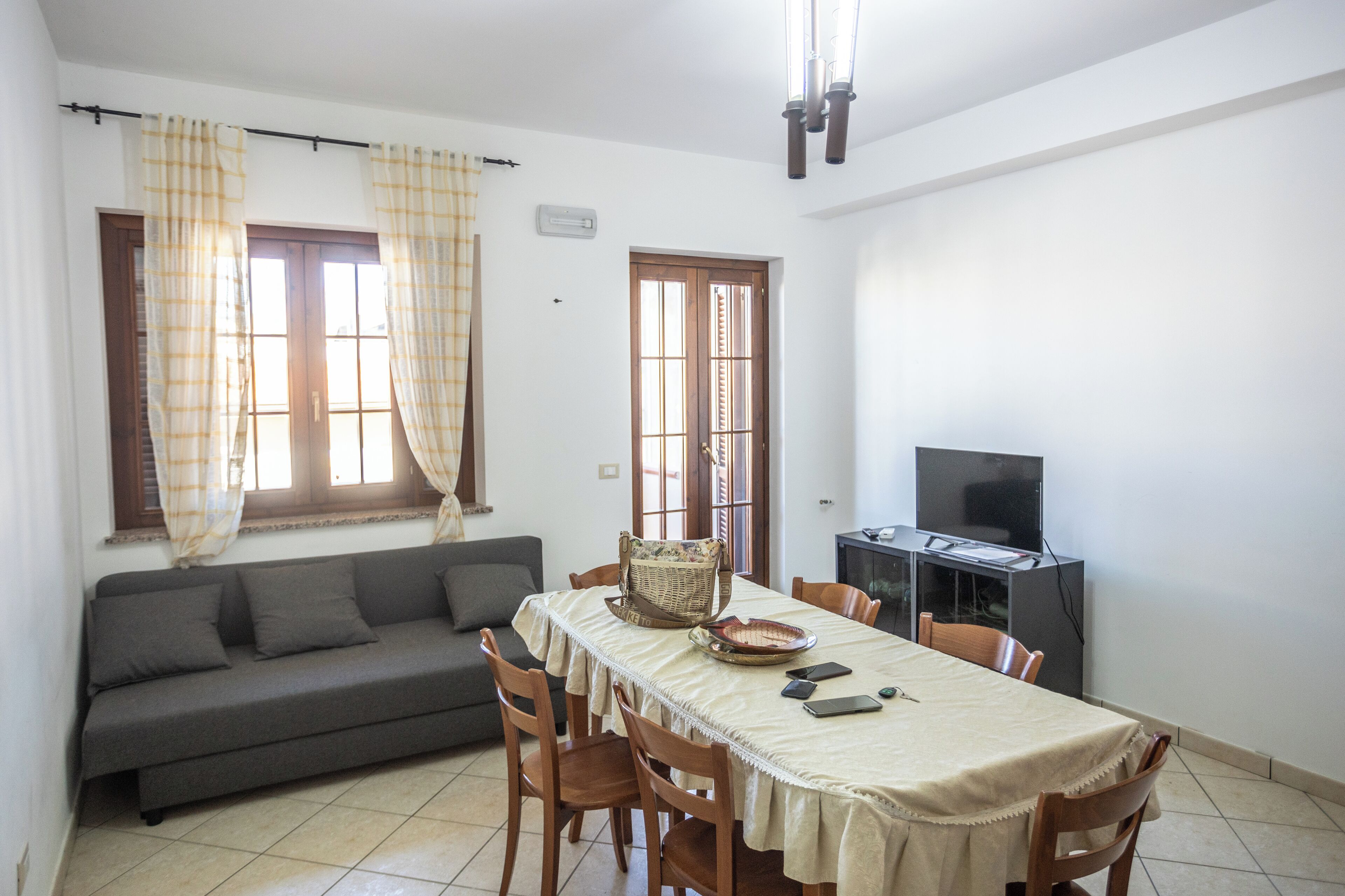 Apartment, 2 Schlafzimmer, Balkon | Wohnbereich