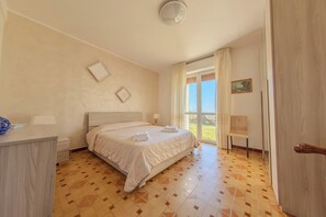 House, 4 Bedrooms, Terrace, Mountain View | 4 bedrooms, free WiFi, bed sheets - Villa Maddalena (Scala)
