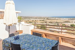 Maison, 2 chambres, balcon | Terrasse/Patio
