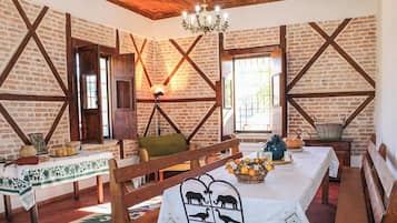 House, 2 Bedrooms, Balcony, Courtyard Area | Living area | Flat-screen TV