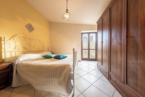 House, 1 Bedroom, Balcony | 1 bedroom, iron/ironing board, free WiFi