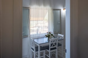 Room, 1 Queen Bed, Balcony, Sea View | Dining room - B&B La Casa di Carolina (Maratea)