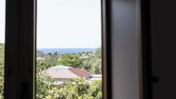 Apartment, 2 Bedrooms, Balcony | 2 bedrooms, iron/ironing board, free WiFi