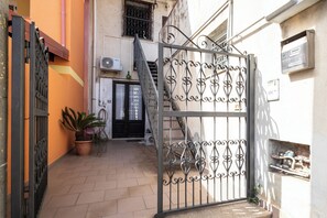Front of property - Casa Vacanze Da Nicola (Saponara)