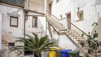 Apartment, 1 Schlafzimmer, zum Innenhof hin | Blick auf den Innenhof