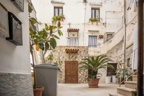 Appartement, 1 slaapkamer, aan de binnenplaats | Terras