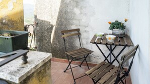 Huis, 1 slaapkamer, balkon | Terras
