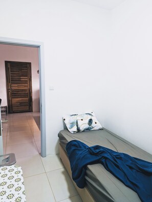 3 chambres, bureau, fer et planche à repasser, Wi-Fi gratuit