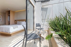 1 bedroom, desk, iron/ironing board, travel cot