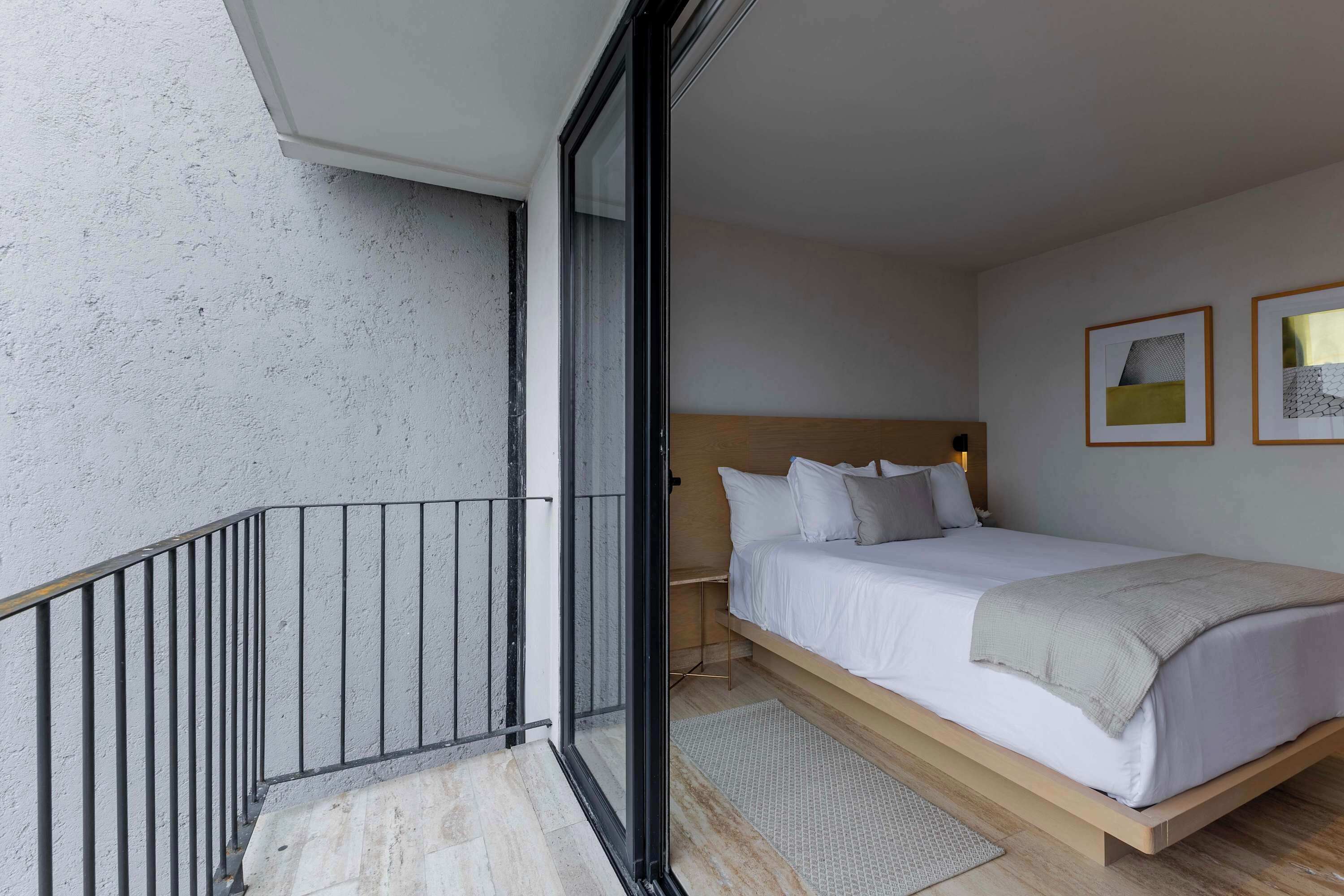 1 bedroom, in-room safe, iron/ironing board, travel cot