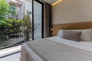 1 Schlafzimmer, Schreibtisch, Bügeleisen/Bügelbrett, Reisekinderbett