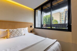 1 chambre, coffres-forts dans les chambres, bureau