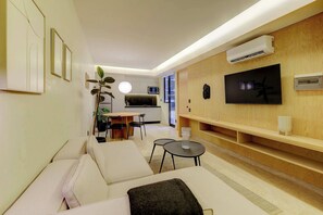 TV, offices - Capitalia | Luxe Urban Abodes (Ciudad de México)