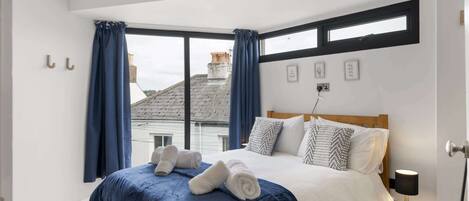 3 Schlafzimmer, Bügeleisen/Bügelbrett, WLAN, Bettwäsche