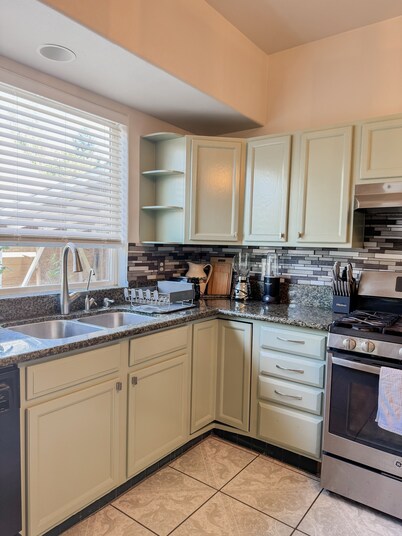 Located near wineries, tulip festival, outlets, Bauman’s Fram & state parks!