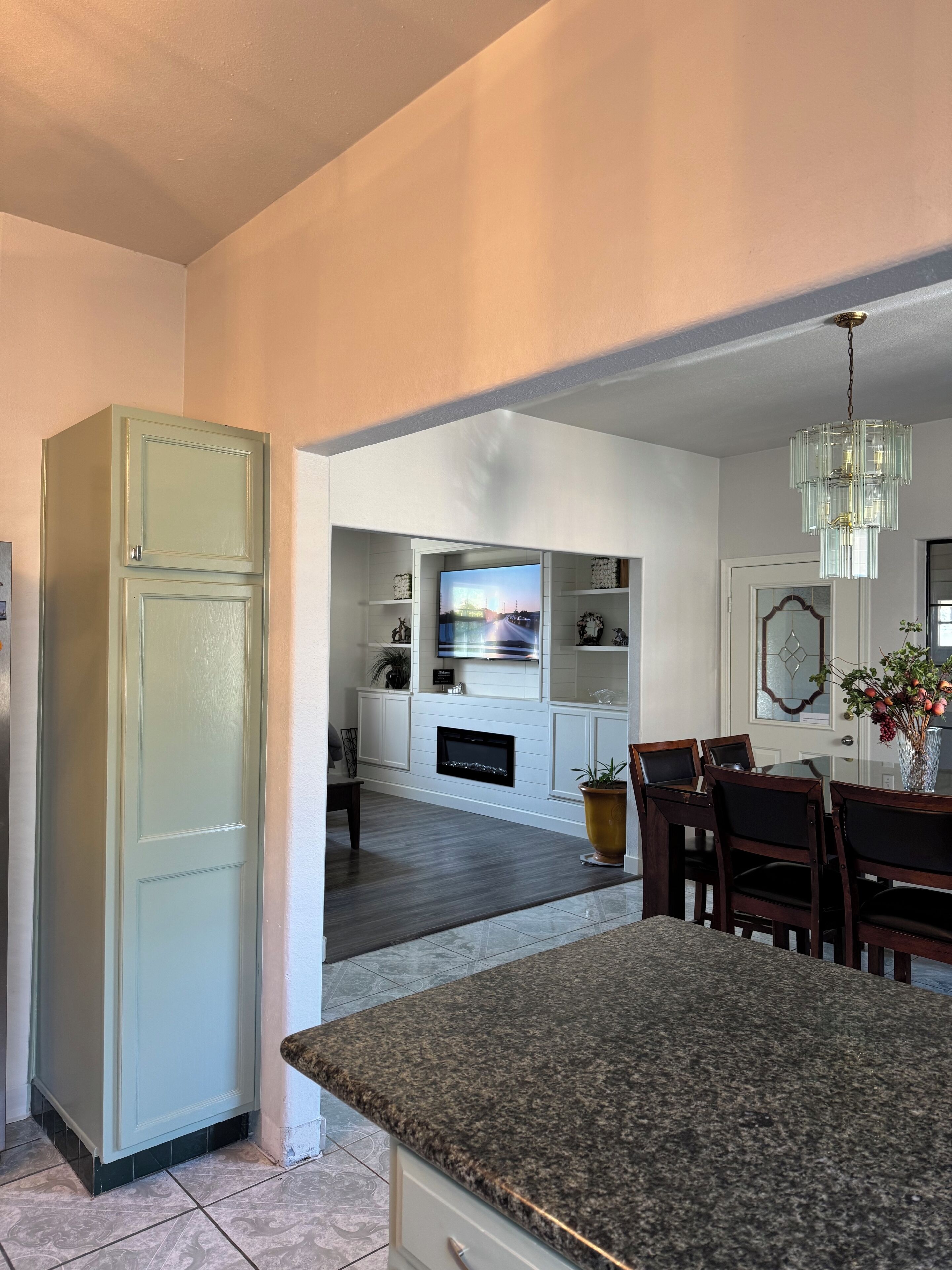 Located near wineries, tulip festival, outlets, Bauman’s Fram & state parks!