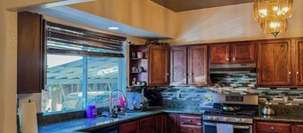 Located near wineries, tulip festival, outlets, Bauman’s Fram & state parks!