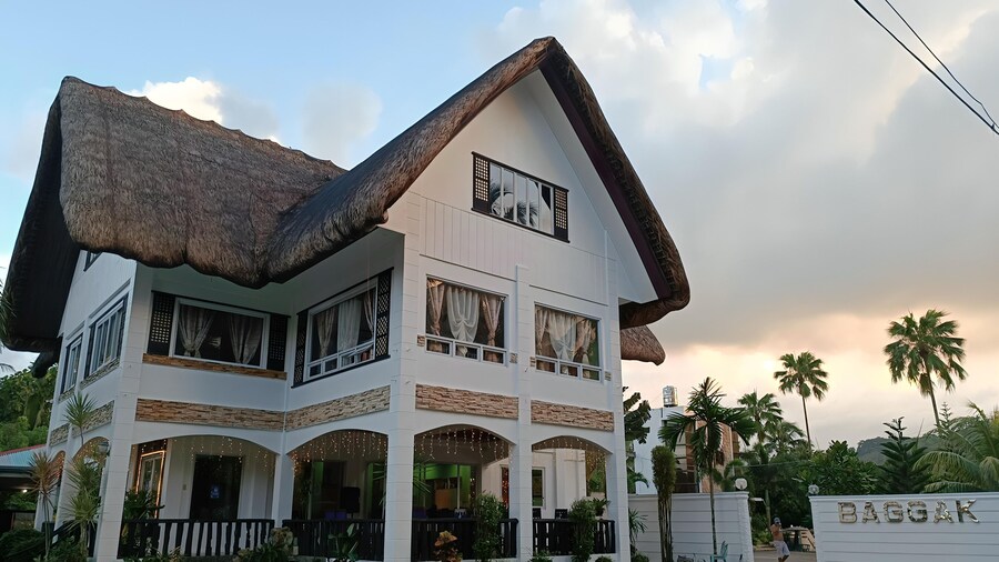 Baggak酒店和餐厅由SMS款待