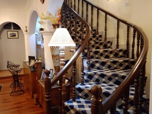 Reception - Heritage Rose Inn (Srinagar)
