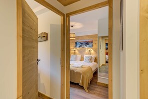 3 bedrooms, WiFi, bed sheets
