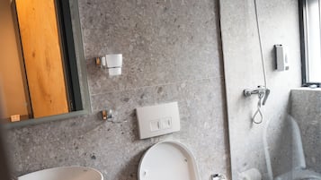 Suite with Hot Tub | Bathroom | Hair dryer, slippers, bidet, towels