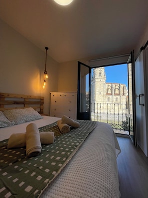2 slaapkamers, een bureau, wifi, beddengoed