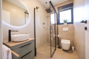 淋浴設備、毛巾