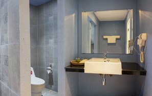 Free toiletries, hair dryer, towels, soap - Phimean Home (Siem Reap)