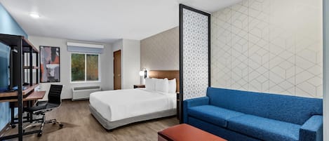 Chambre, 1 très grand lit, accessible aux personnes à mobilité réduite, non-fumeurs (Efficiency) | Bureau, espace de travail pour ordinateur portable, draps fournis