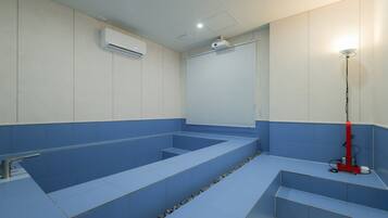 Stay | Private spa tub