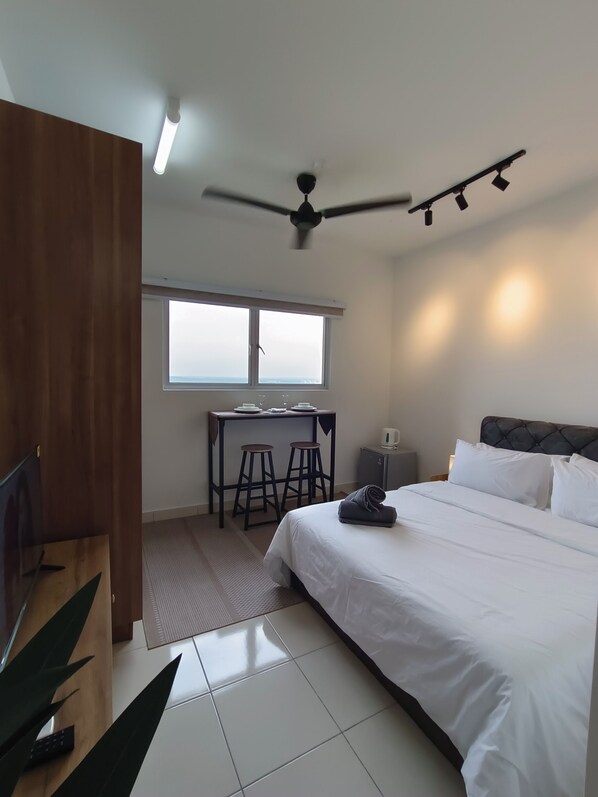 Estúdio luxo | Ferros/tábuas de passar roupa, Wi-Fi de cortesia, roupa de cama