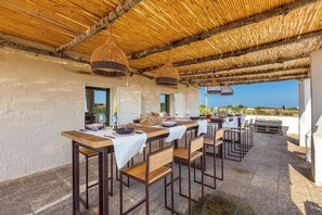 Villa | Terrace/patio
