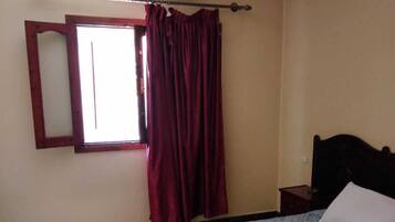 Chambre Double, vue ville