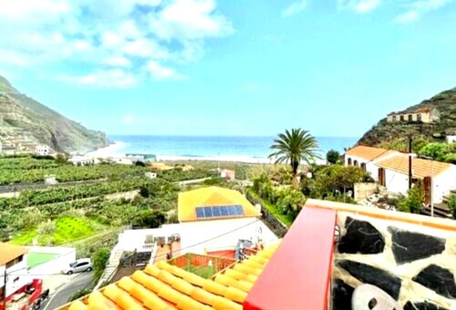 Rural house with terrace  incredible sea views