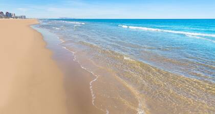 Llam Ntol in Oliva With 3 Bedrooms and 1 Bathrooms