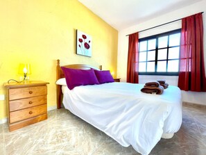 3 bedrooms, free WiFi, bed sheets
