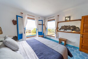 4 chambres, fer et planche à repasser, Wi-Fi gratuit, draps fournis