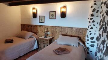 2 habitaciones, tabla de planchar con plancha y wifi gratis